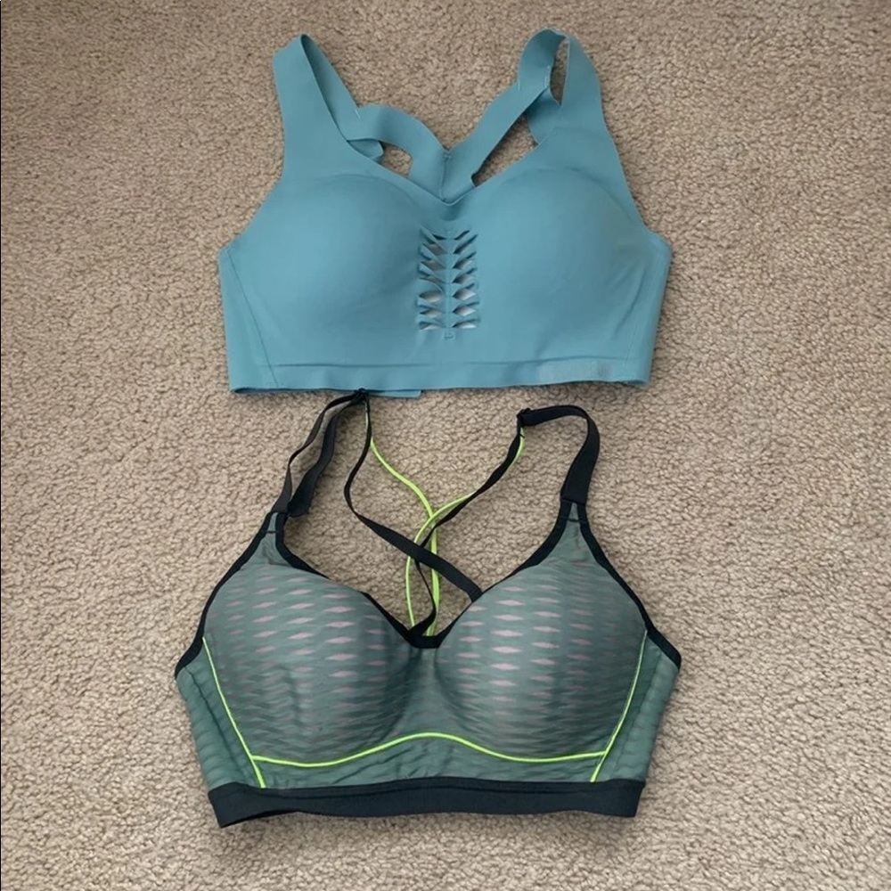 2 Victoria’s Secret sports bras